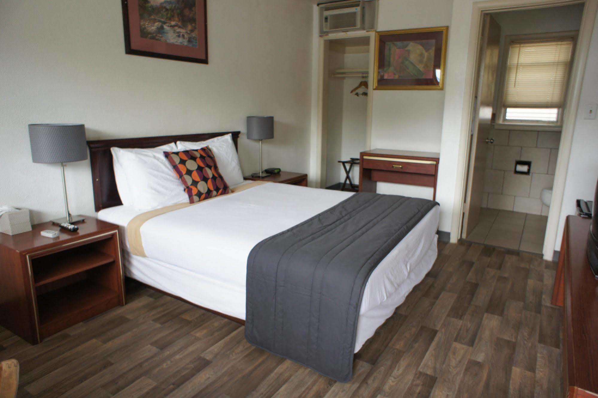 City Center Motel มิสซูลา ภายนอก รูปภาพ